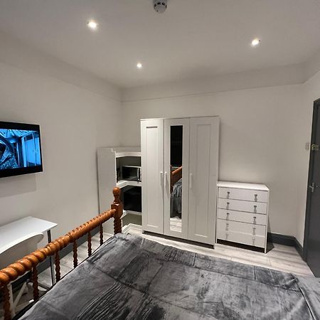 Urbanness Stays - Rooms With Stylish Comfort In The Heart Of London Borough of Croydon Exteriör bild